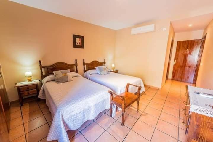 Apartamentos & Casa Rural Boada Con Jardin Interior Y Barbacoa Villamiel Exterior foto